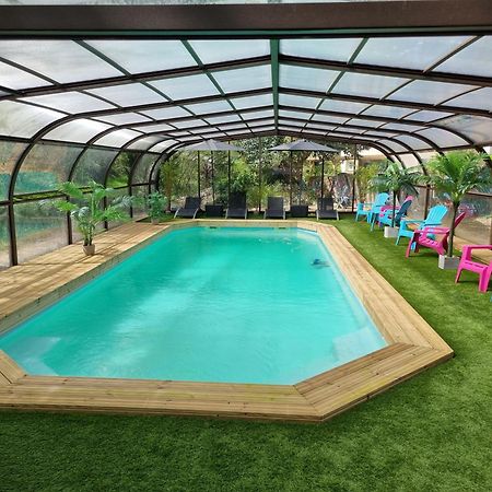 Les Chalets De Saumur, Piscine & Parc Boise, 100M Du Cadrenoir Exteriér fotografie