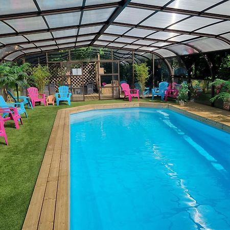 Les Chalets De Saumur, Piscine & Parc Boise, 100M Du Cadrenoir Exteriér fotografie