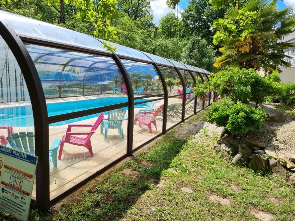 Les Chalets De Saumur, Piscine & Parc Boise, 100M Du Cadrenoir Exteriér fotografie