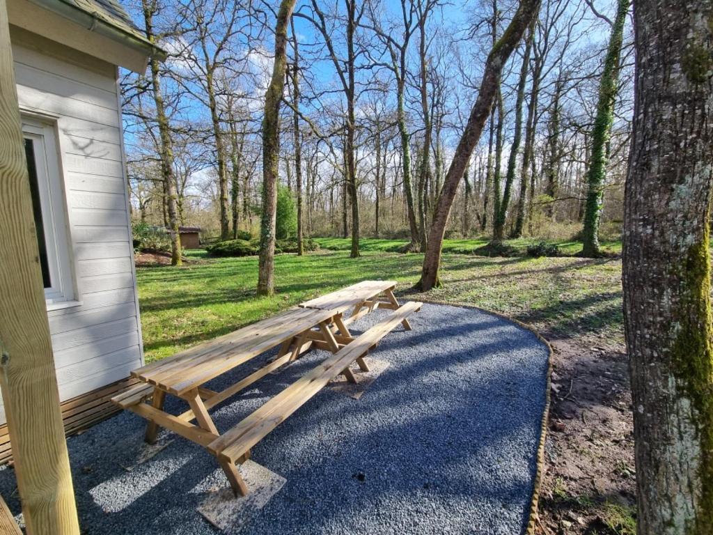 Les Chalets De Saumur, Piscine & Parc Boise, 100M Du Cadrenoir Exteriér fotografie
