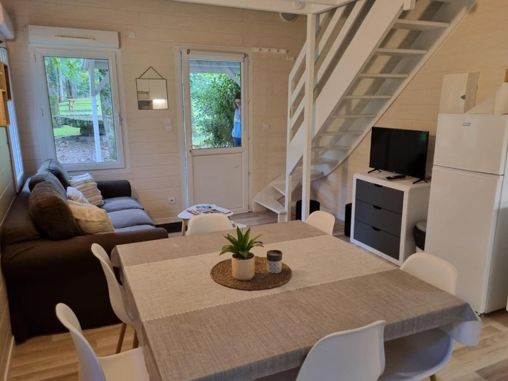 Les Chalets De Saumur, Piscine & Parc Boise, 100M Du Cadrenoir Pokoj fotografie