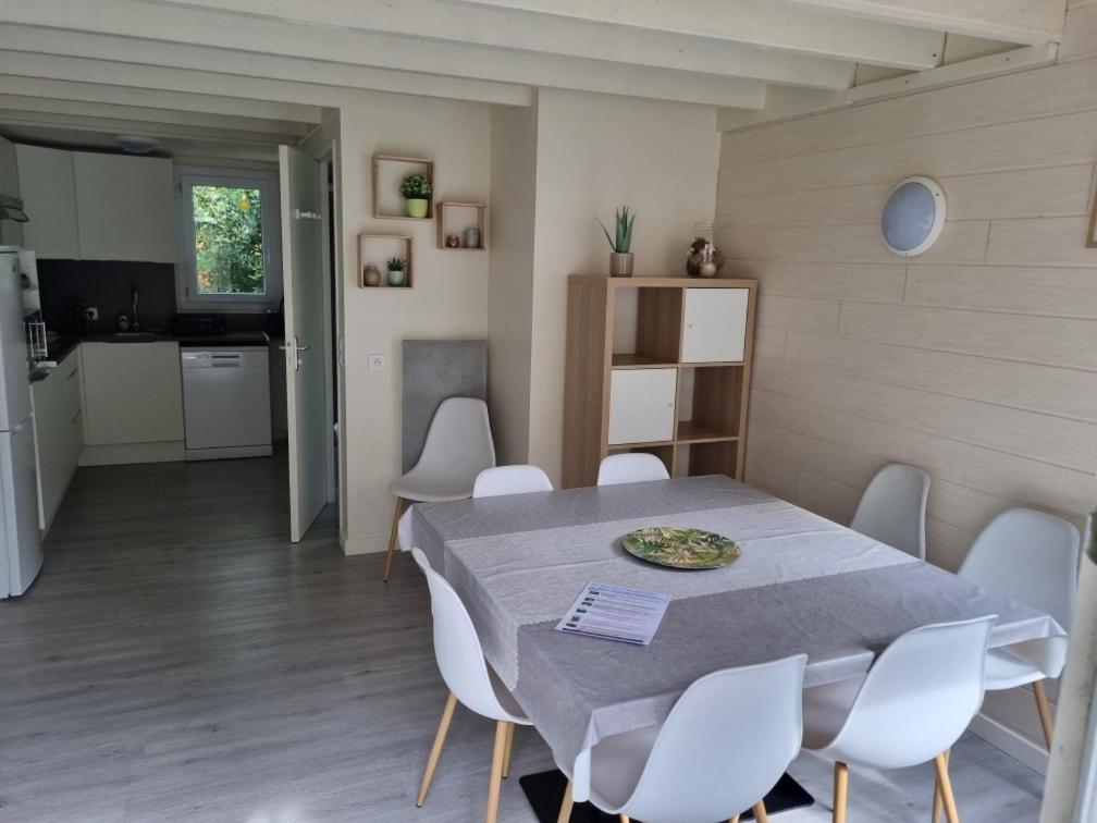 Les Chalets De Saumur, Piscine & Parc Boise, 100M Du Cadrenoir Exteriér fotografie