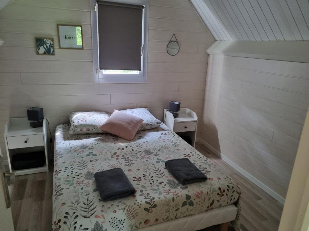 Les Chalets De Saumur, Piscine & Parc Boise, 100M Du Cadrenoir Exteriér fotografie