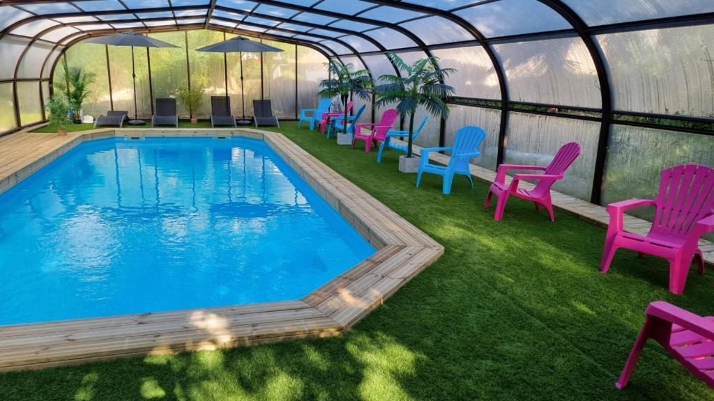Les Chalets De Saumur, Piscine & Parc Boise, 100M Du Cadrenoir Exteriér fotografie