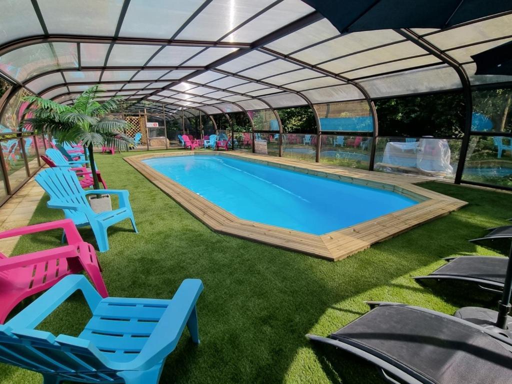 Les Chalets De Saumur, Piscine & Parc Boise, 100M Du Cadrenoir Exteriér fotografie